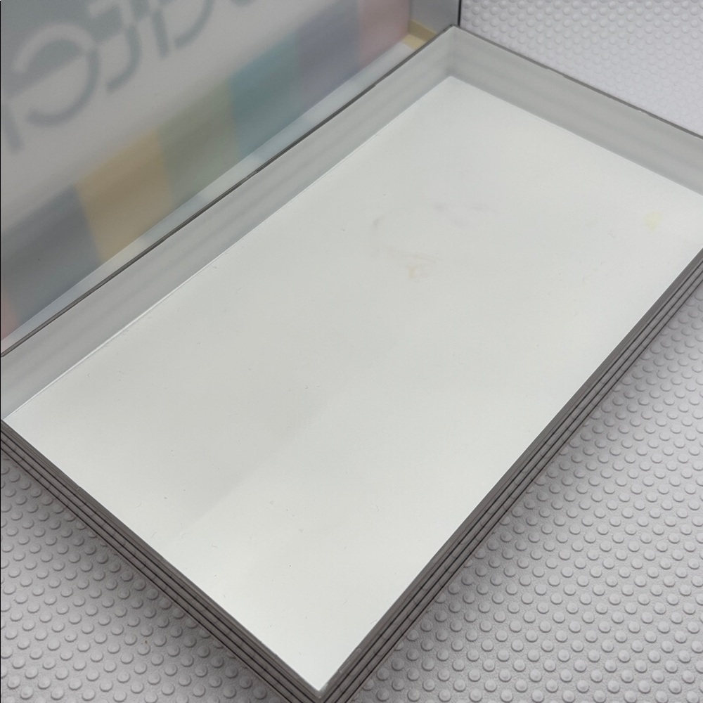 Swatch Storage Box - Picture 3 of 3